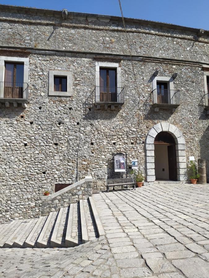 B&B Li Gutti Aieta Экстерьер фото